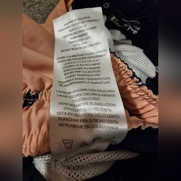 Ben Sherman Pink Blossom Bulldog Men's Size Medium Swim Trunks - Picture 4 of 9